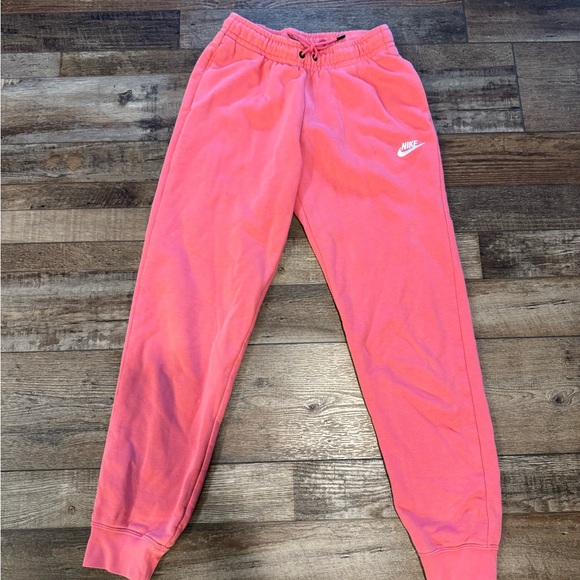 Nike Rush Pink Joggers - Picture 2 of 5